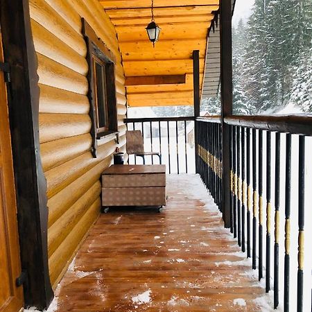 Appartamento У Віти Номер3 Synevyrsʼka Polyana Esterno foto