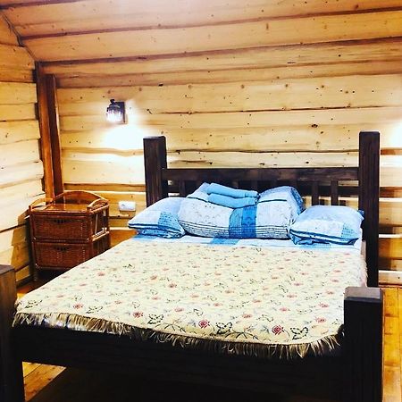 Appartamento У Віти Номер3 Synevyrsʼka Polyana Esterno foto