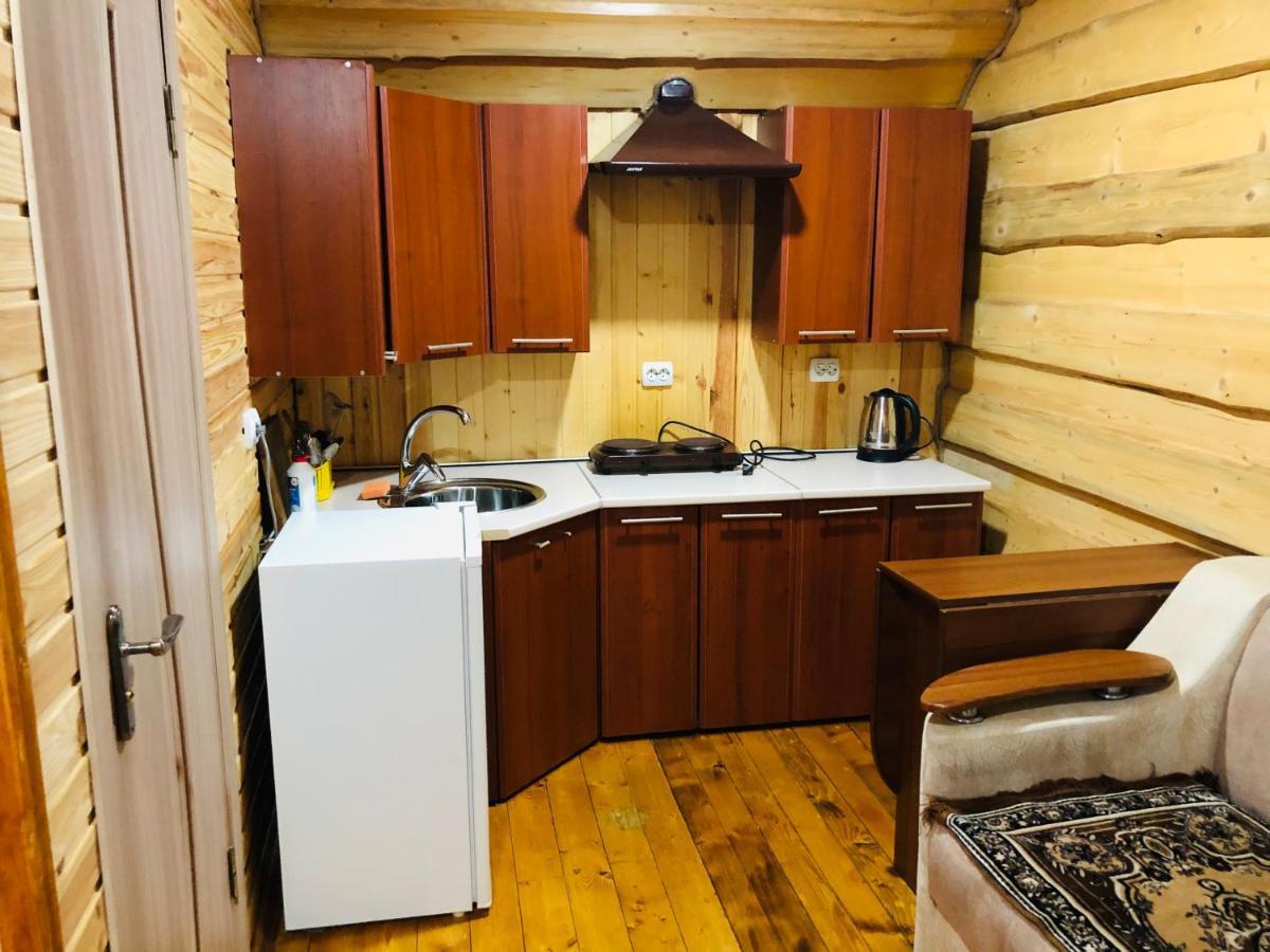 Appartamento У Віти Номер3 Synevyrsʼka Polyana Esterno foto